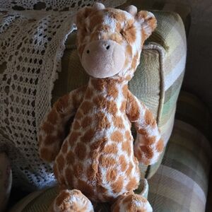 Jellycat Giraffe Plush - Tan and Cream